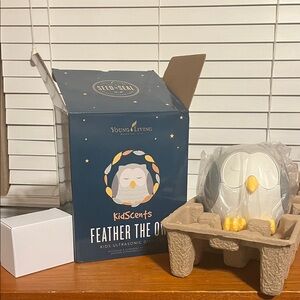 Young Living KidScents Owl Diffuser in Gray and Yellow